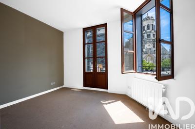 Appartement - 125 m² - 6 pièces