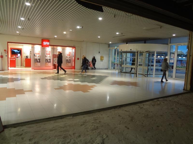 Local commercial - 75 m² - 1 pièce