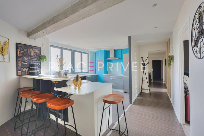 Appartement - 94 m² - 5 pièces