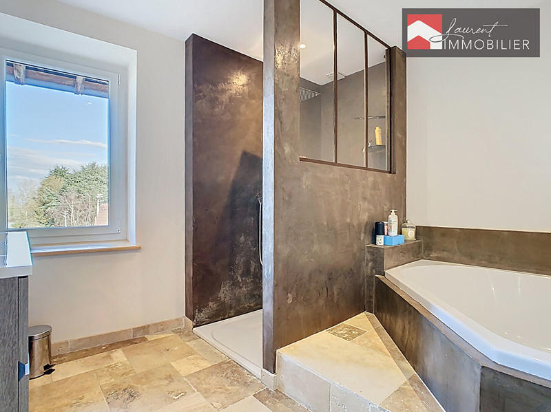 Maison - 100 m² - 4 pièces