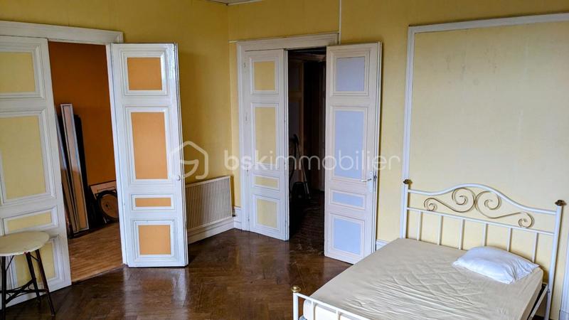 Maison ancienne - 270 m² - 8 pièces