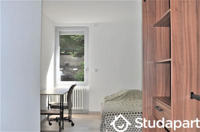 Chambre - 10 m² - 1 pièce