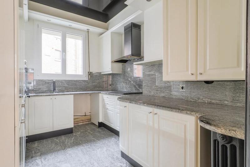 Appartement - 99 m² - 3 pièces