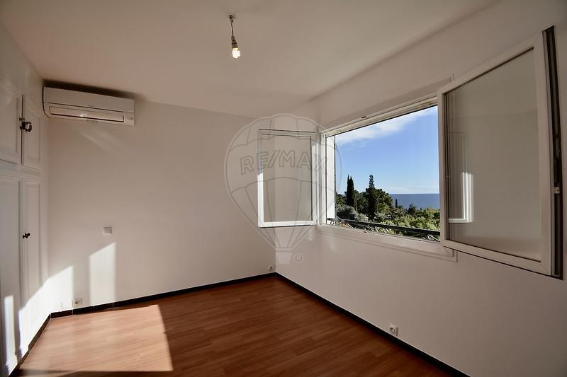 Maison d'architecte - 235 m² - 10 pièces