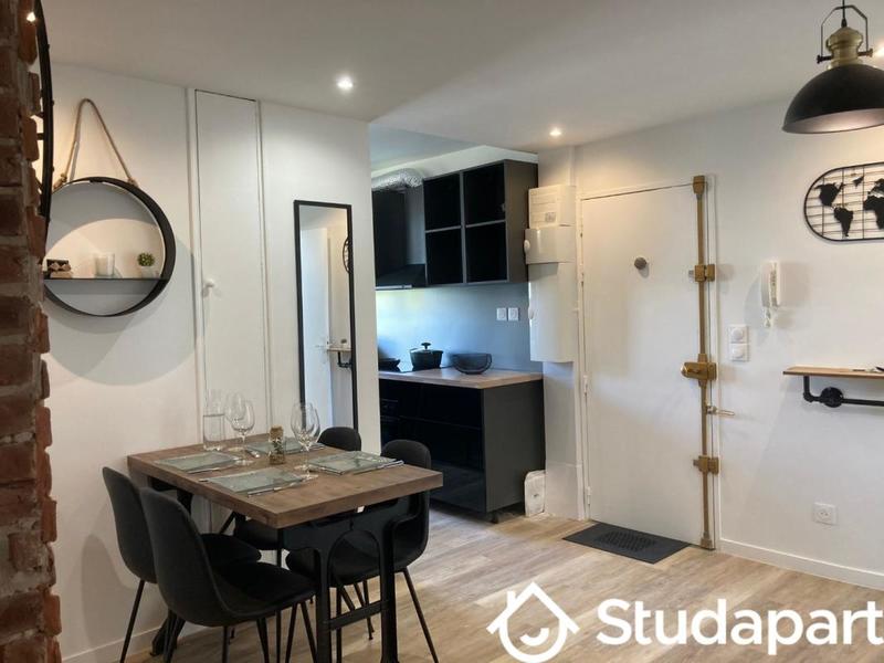 Appartement - 90 m² - 6 pièces