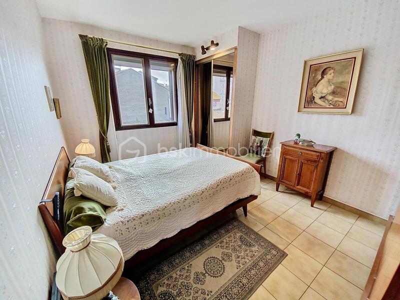 Maison - 180 m² - 6 pièces