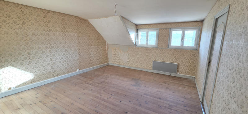 Maison - 104 m² - 6 pièces