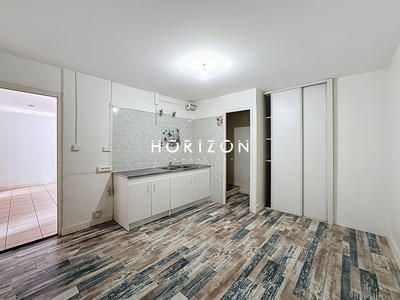 Maison - 224 m² - 7 pièces