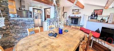 Villa - 200 m² - 8 pièces