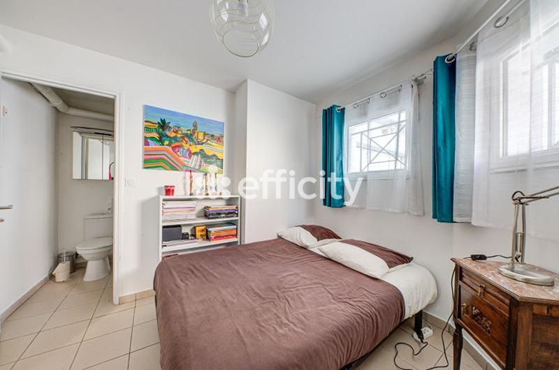 Maison - 200 m² - 9 pièces