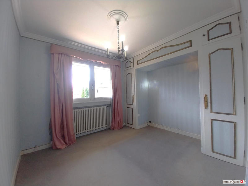 Villa - 176 m² - 8 pièces