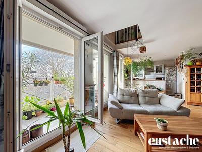 Appartement - 83 m² - 3 pièces