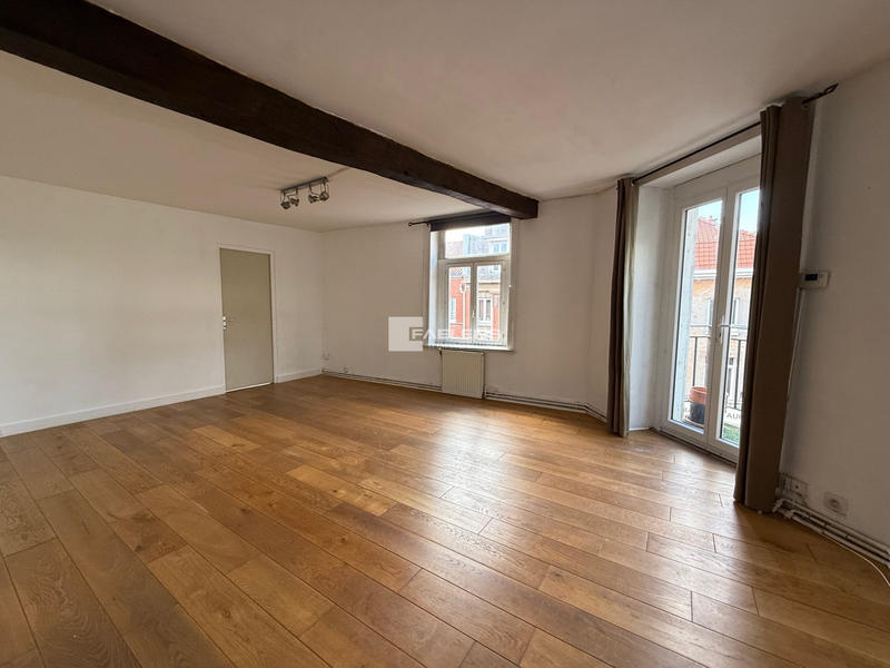 Appartement - 65 m² - 2 pièces