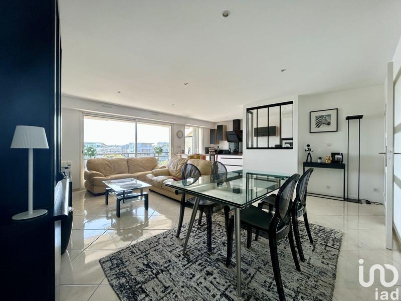 Appartement - 94 m² - 4 pièces