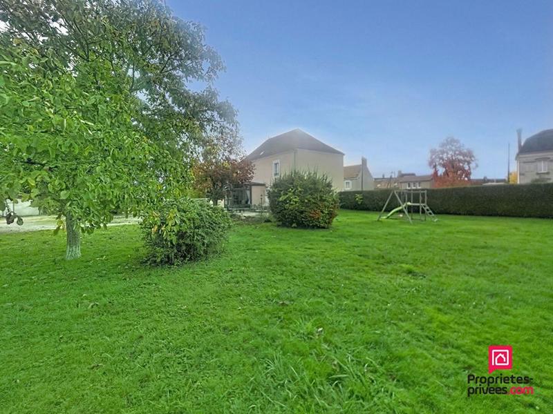 Maison - 185 m² - 7 pièces