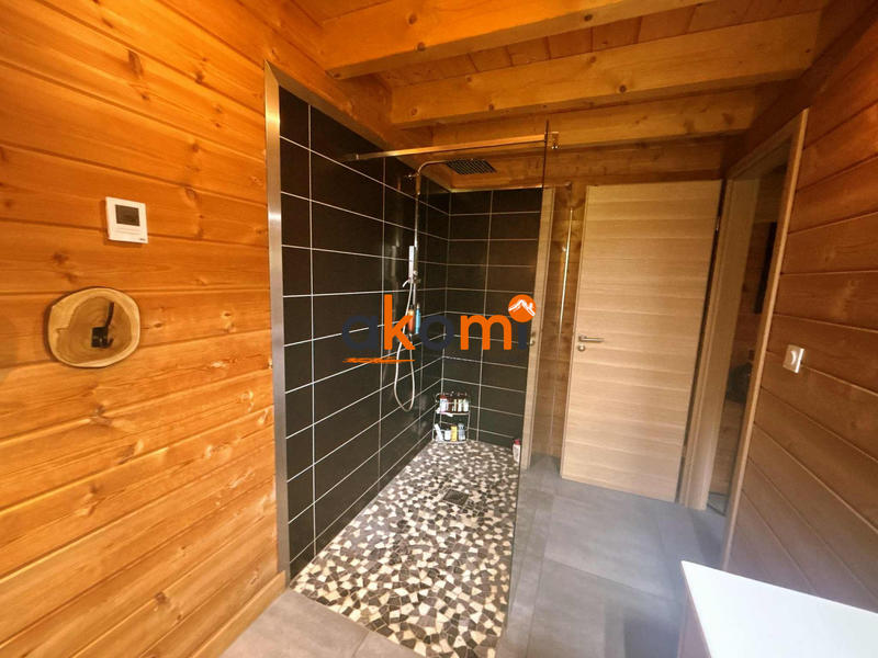 Châlet - 94 m² - 5 pièces