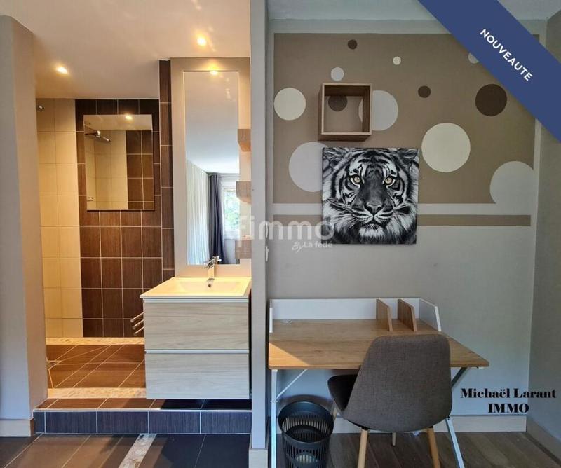 Propriété - 484 m² - 7 pièces