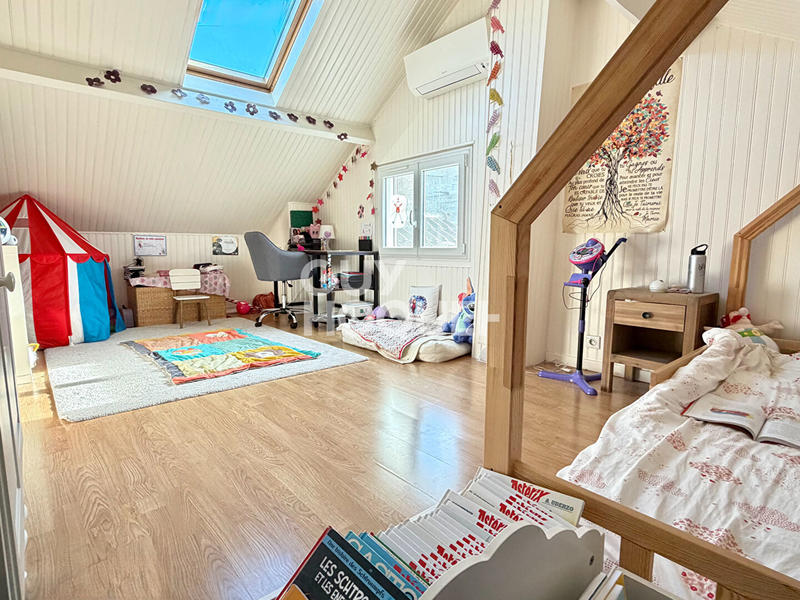 Maison - 125 m² - 7 pièces