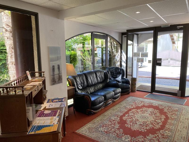 Immeuble - 996 m² - 37 pièces