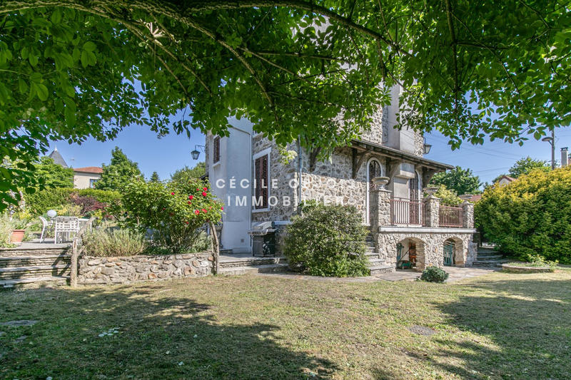 Maison ancienne - 272 m² - 9 pièces