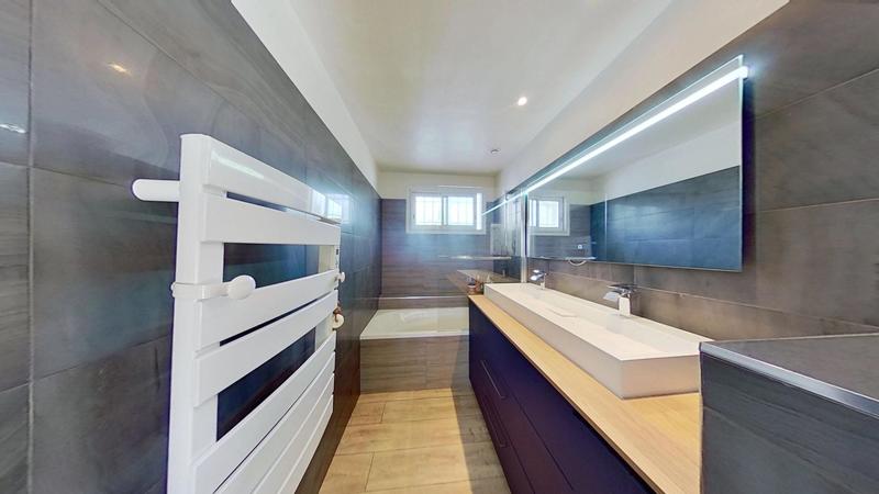 Maison - 158 m² - 6 pièces