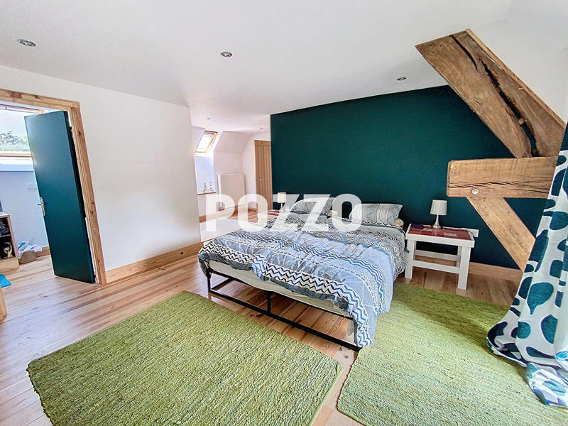 Maison - 248 m² - 6 pièces