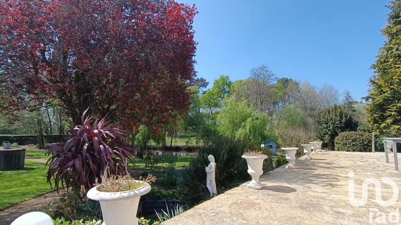 Maison - 180 m² - 7 pièces