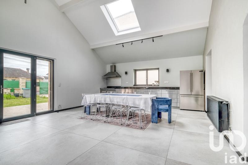 Maison - 166 m² - 7 pièces