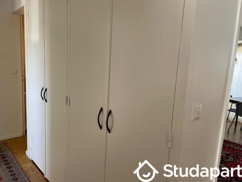 Chambre - 12 m² - 1 pièce