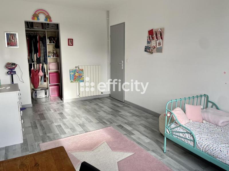 Maison - 210 m² - 9 pièces