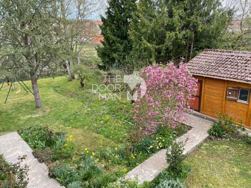 Maison - 183 m² - 8 pièces