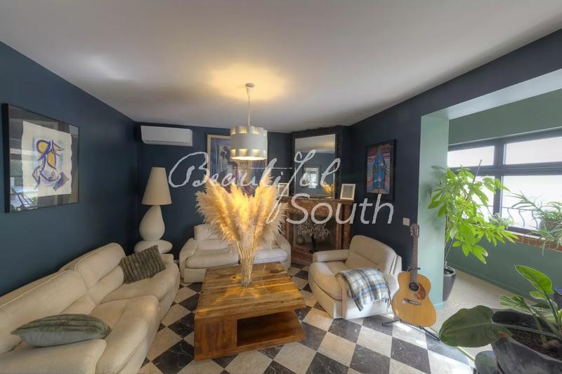 Maison chambre d'hôtes - 305 m² - 8 pièces