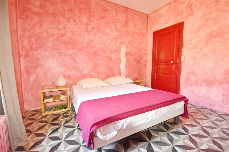 Maison - 265 m² - 7 pièces