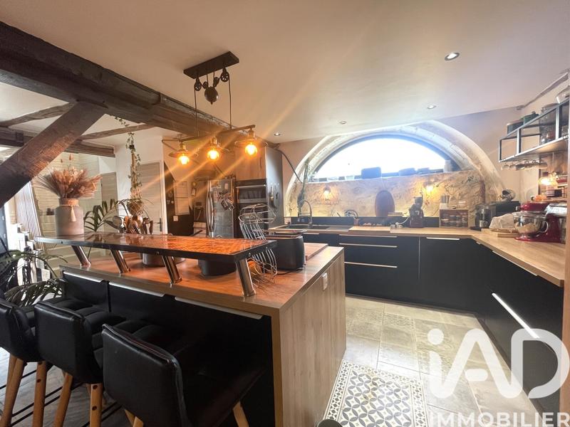 Maison - 174 m² - 8 pièces