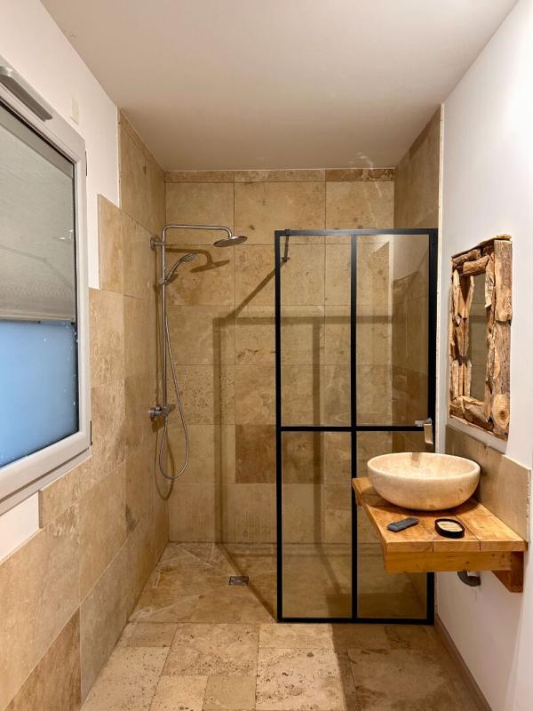 Demeure - 230 m² - 6 pièces