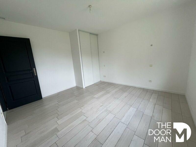 Maison - 202 m² - 10 pièces