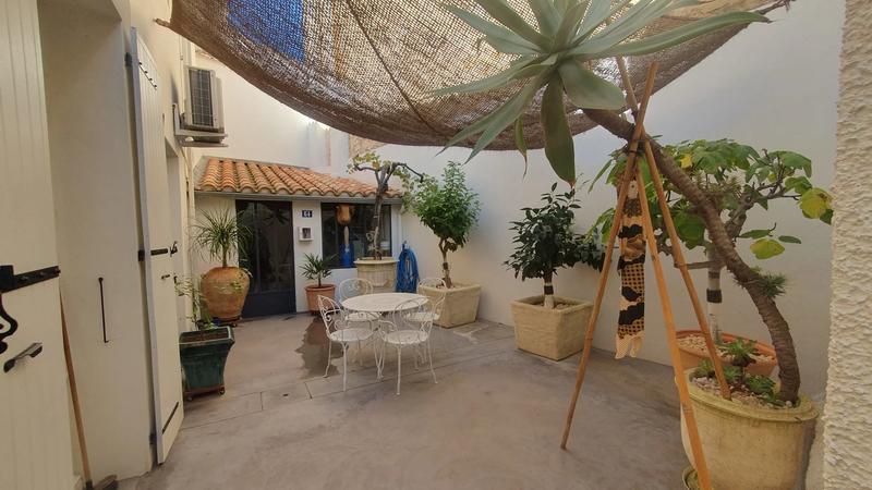 Maison de ville - 349 m² - 12 pièces