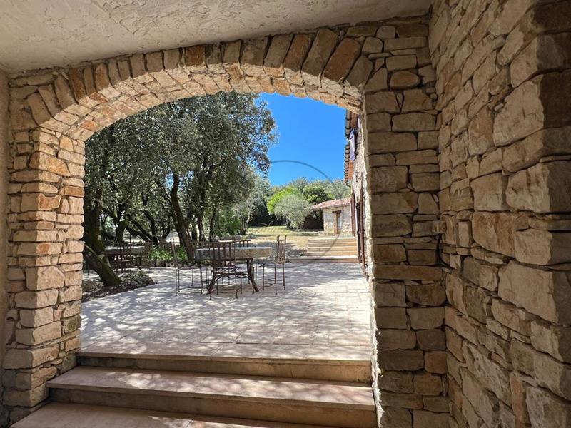 Maison en pierre - 140 m² - 7 pièces