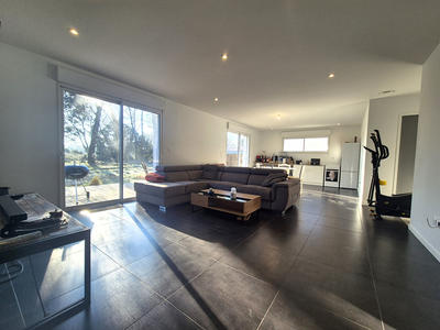 Maison - 103 m² - 4 pièces