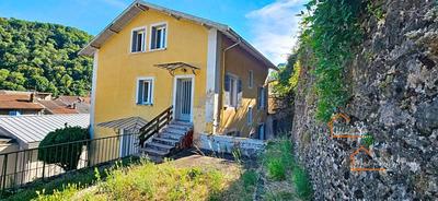 Maison - 190 m² - 8 pièces