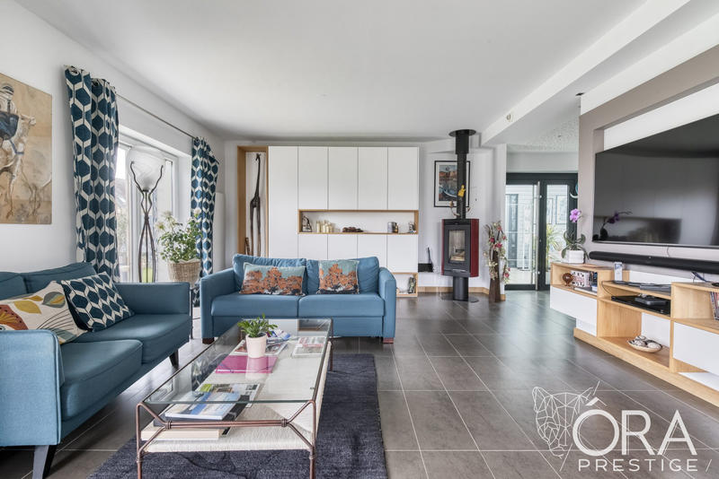 Maison contemporaine - 162 m² - 7 pièces