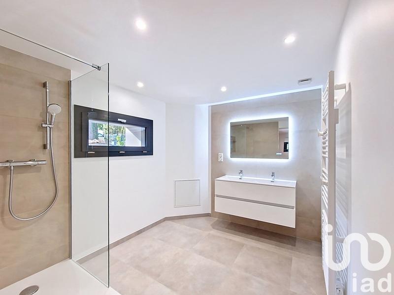 Maison - 175 m² - 5 pièces