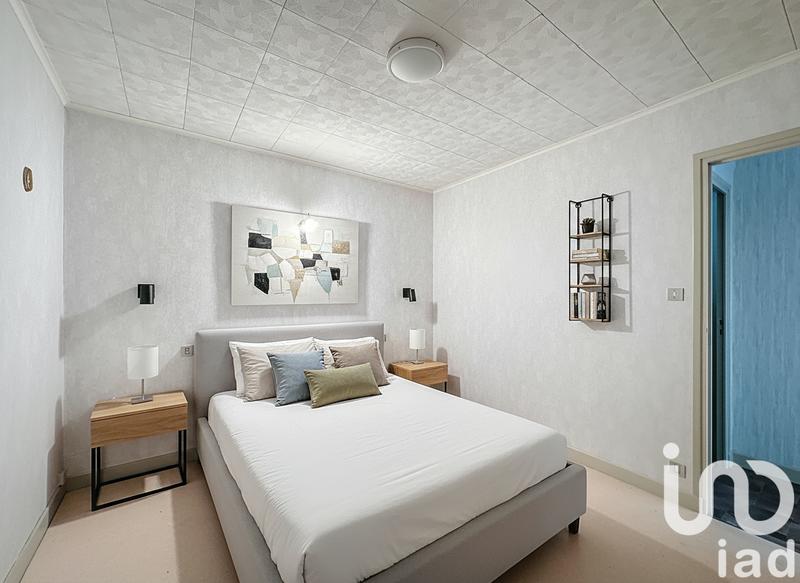 Maison - 211 m² - 8 pièces