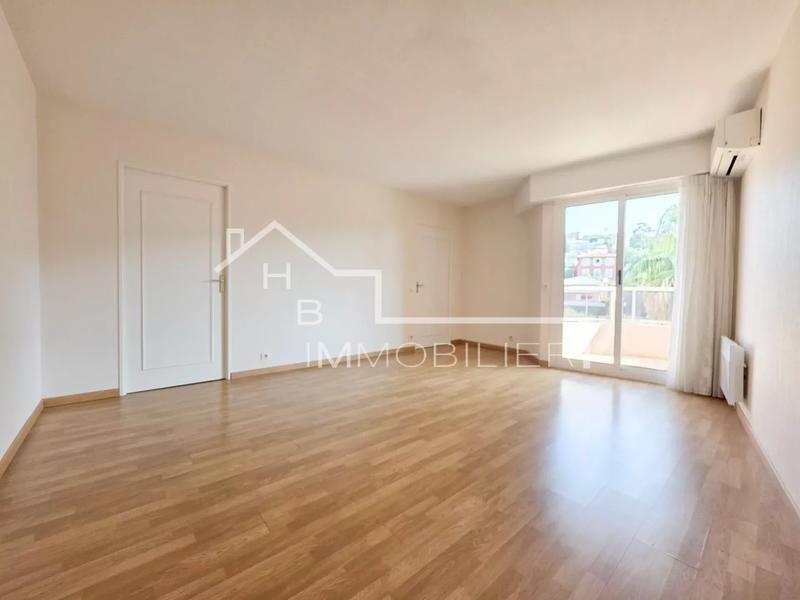 Appartement - 134 m² - 4 pièces