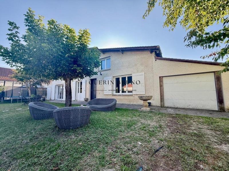 Maison - 160 m² - 5 pièces