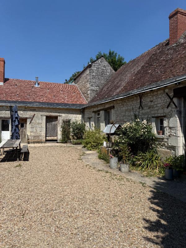 Propriété - 255 m² - 8 pièces