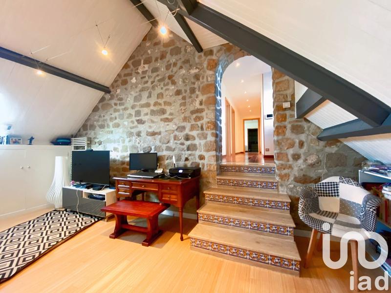 Maison - 245 m² - 8 pièces