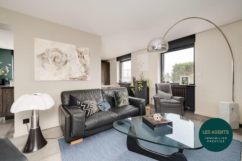 Maison - 278 m² - 11 pièces