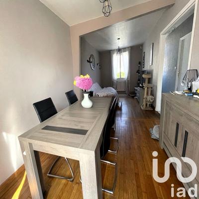 Maison - 80 m² - 5 pièces