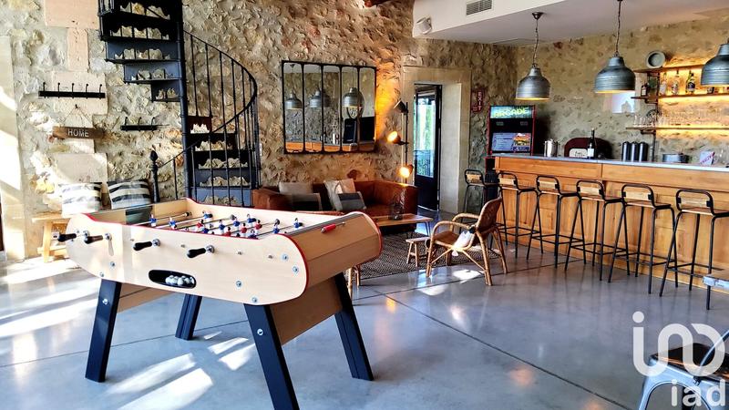 Maison - 360 m² - 10 pièces